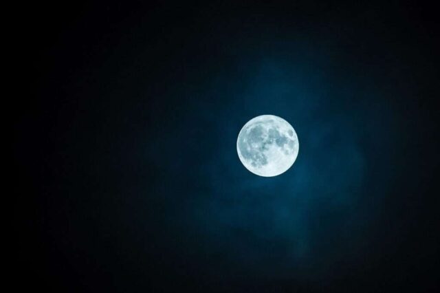 moon, full moon, sky, night sky, nature, lunar, moonlight, night, scenery, black sky, dark sky, luna