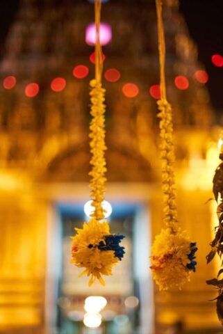 temple, flower, gezi, city, town center, old, peace, trip, aesthetic, god, beautiful, architectural, beautiful flowers, historical artifacts, nature, religion, worship, asian, flower wallpaper, malaysia, hinduism, buddhist, belief, buddhism, prayer, date, ritual, flower background, yellow, light, night