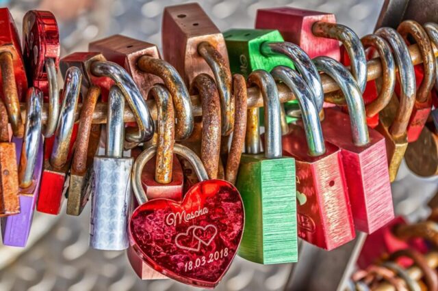Photo by Cocodillaa.com love, loyalty, eid, love lock, padlocks, promise, romantic, fence, metal, weathered, love symbol, heart, closed, connected, detail, rusty, multicoloured, eid, eid, eid, eid, eid