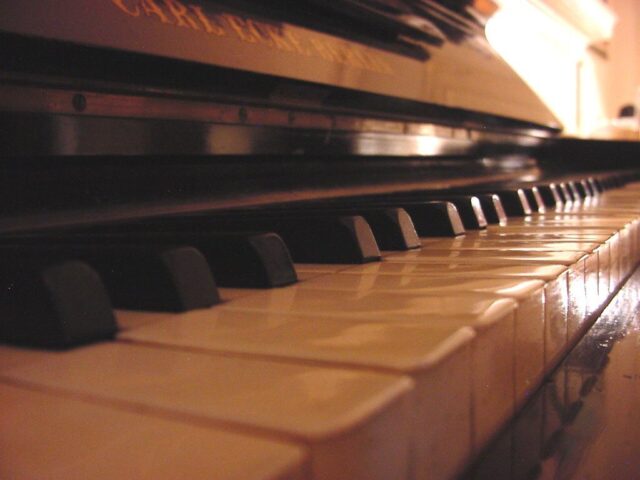 piano wallpaper