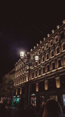 a building with many windows