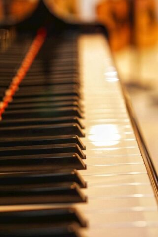 a close up of a piano