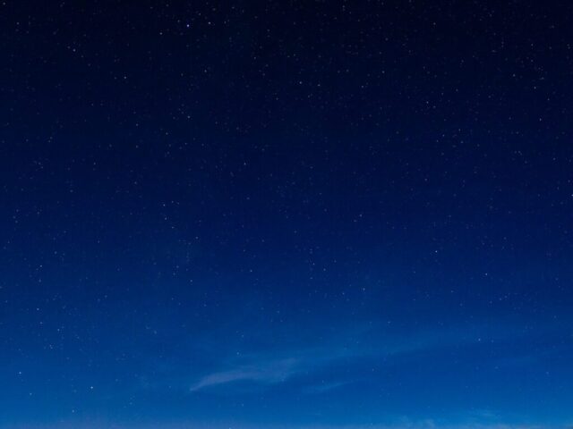 Photo by Cocodillaa.com blue sky with white clouds