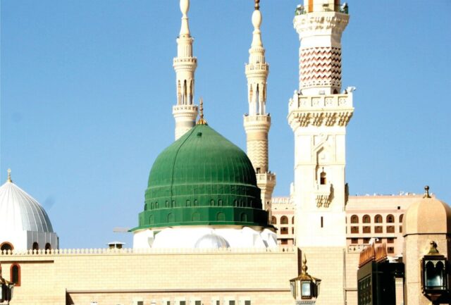 Photo by Cocodillaa.com The mosque of the prophet, medina, saudi arabia.