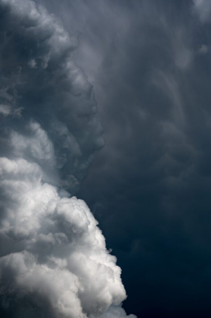 Tornado Wallpapers HD & 4K โ Storm & Extreme Weather Backgrounds