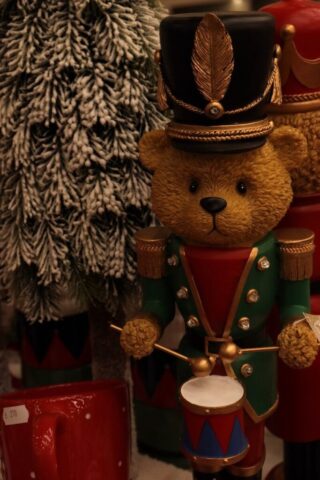 Photo by Cocodillaa.com Teddy bear drummer in a nutcracker uniform