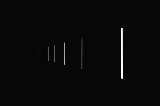 black line on white background