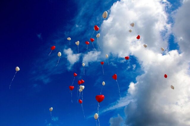 balloons, heart, sky, clouds, love, nature, romance, romantic, wedding day, flying, blue sky