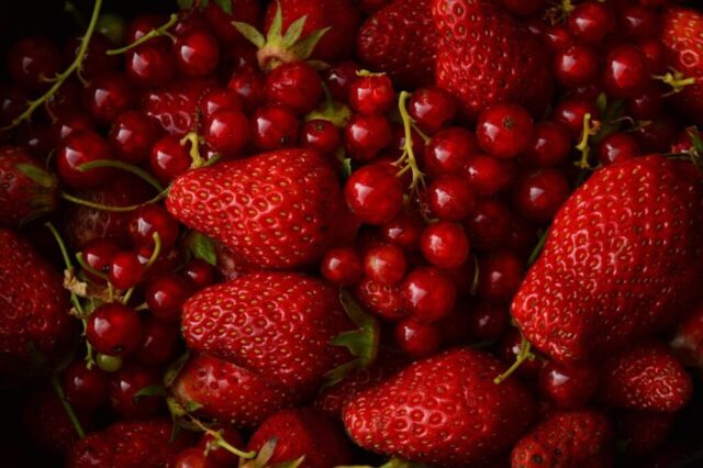 red berries, strawberry, red strawberry, fruits, currant, strawberry, strawberry, strawberry, strawberry, strawberry, currant