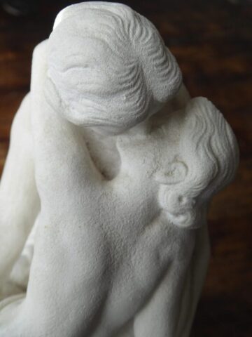 Photo by Cocodillaa.com detail, the kiss, sculpture, kiss, rodin, couple, statue, love, romantic, art, gray kiss
