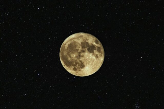 close up photography of moon close up photography of moon