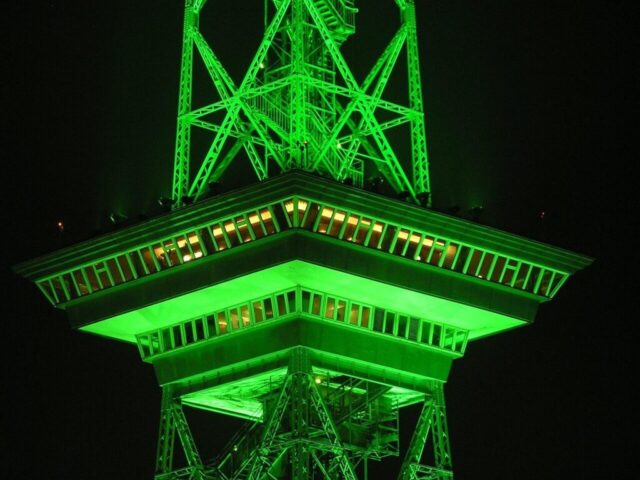 radio tower, berlin, night, green, illuminated, lighting, neon green, neon light, radio tower, neon green, neon green, neon green, neon green, neon green