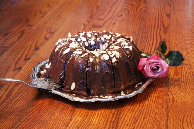 Photo by Cocodillaa.com chocolate cake, chocolate, treat, cake, dessert, gourmet, rose, serve, rose flower, cooking