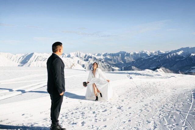 wedding, snow, prenup shoot, winter, mountains, bride, groom, marriage, man, woman, couple, together, love, garden, nature, snowscape, landscape