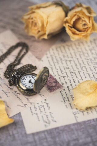 vintage pocket watch, letters, pocket watch, vintage watch, close up, background, beautiful wallpaper, dried roses, vintage aesthetic