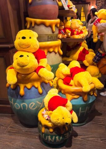 disney, gift shop, honey, japan, pooh, tokyo, winnie the pooh, brown shopping, brown shop, brown gift, pooh, pooh, pooh, pooh, pooh