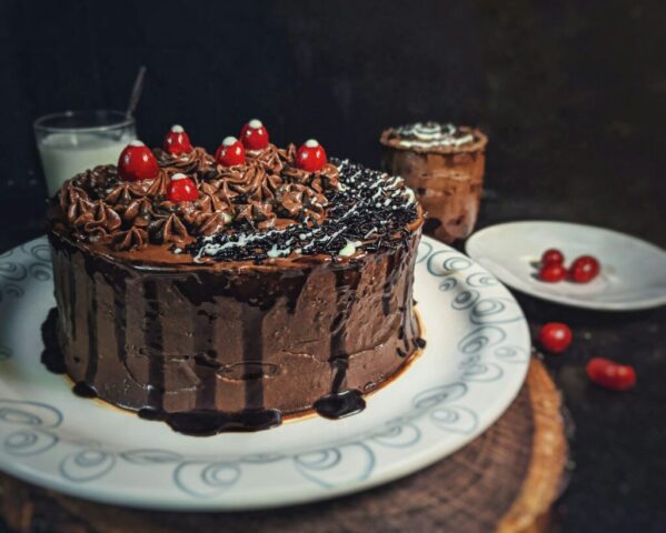 Photo by Cocodillaa.com chocolate cake on white ceramic plate