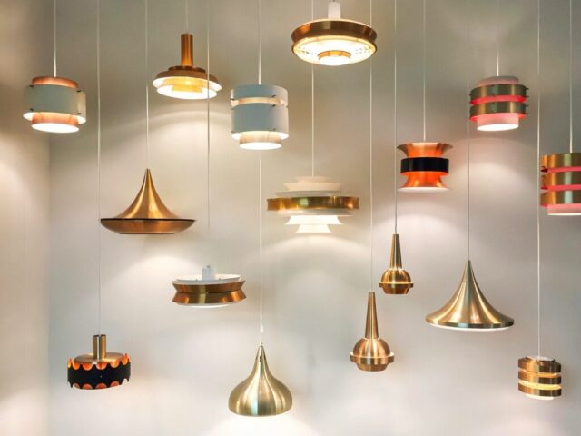 Photo by Cocodillaa.com gold and red pendant lamps