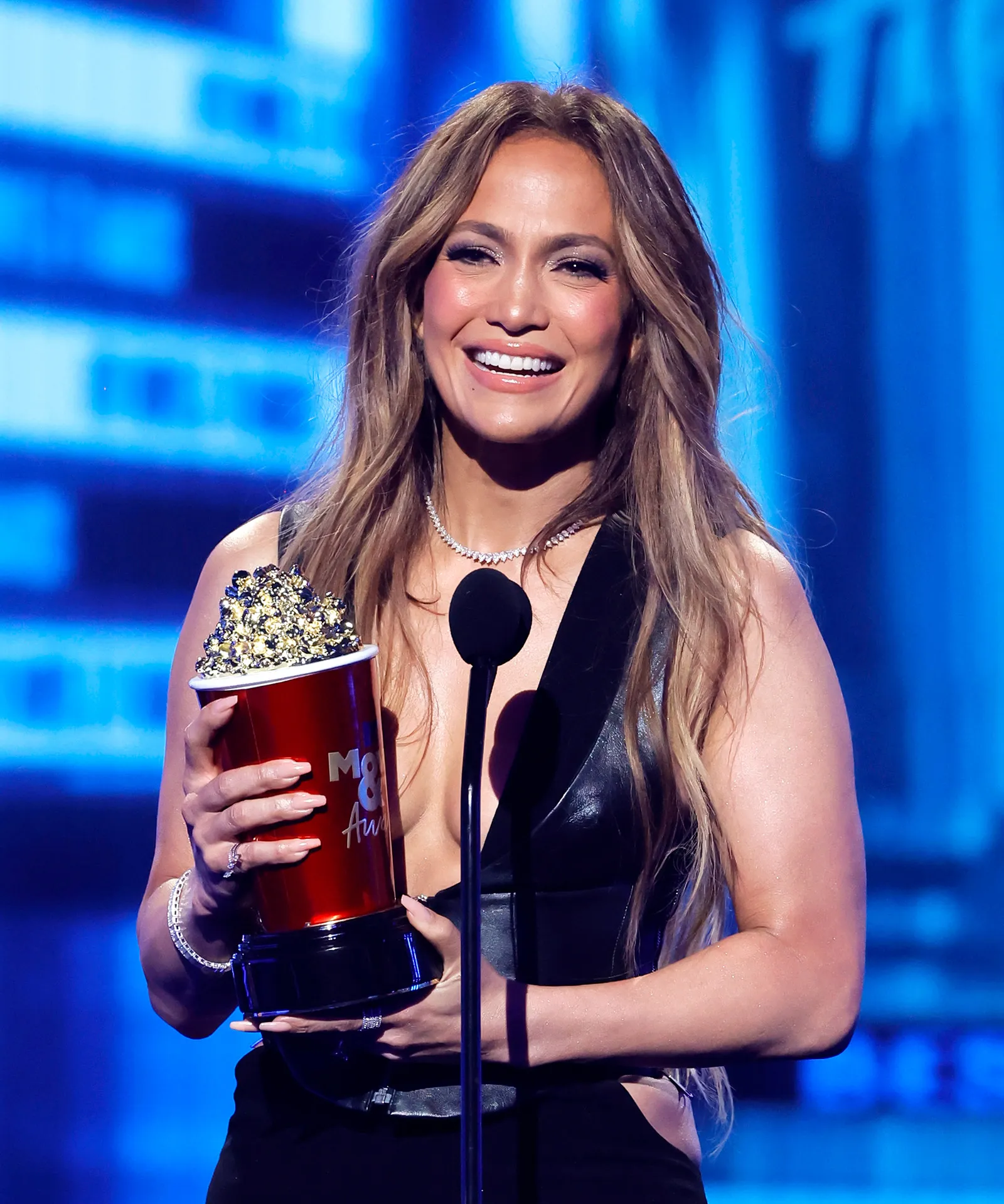 jennifer lopez images 2026