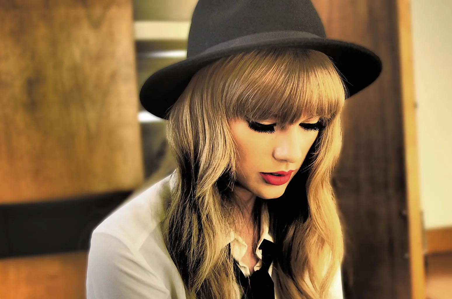 Taylor Swift Wallpapers HD & 4K – Free Desktop & Mobile Backgrounds 19 taylor swift 4k wallpaper download