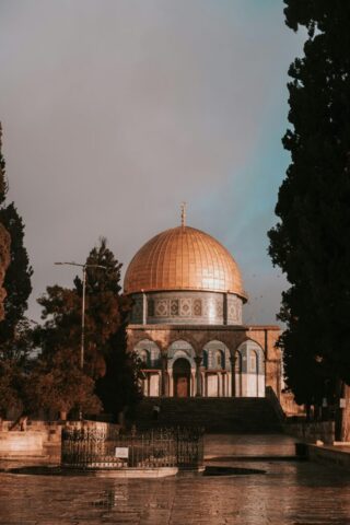 High-resolution Al Aqsa Mosque background
