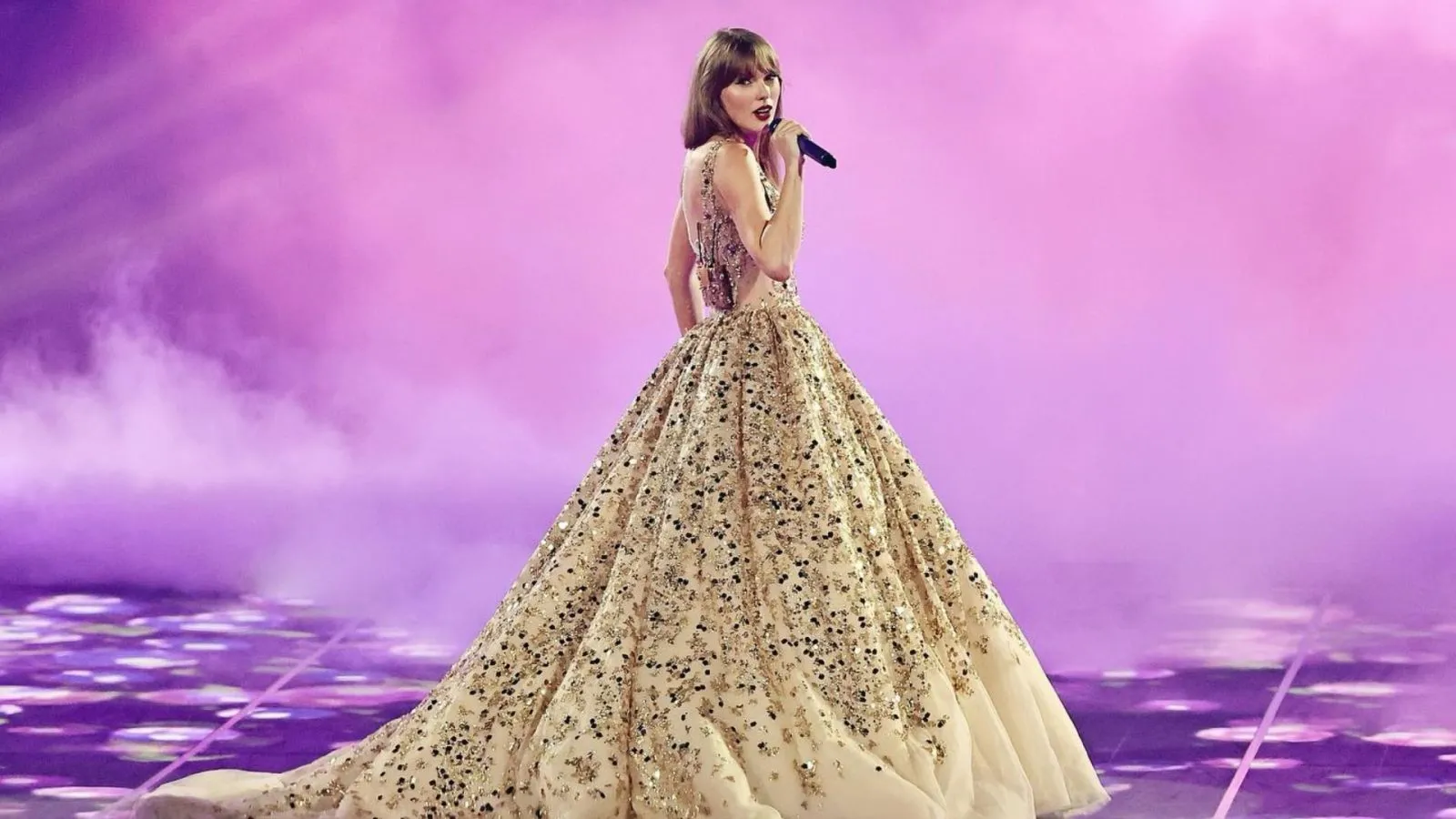 Taylor Swift Wallpapers HD & 4K – Free Desktop & Mobile Backgrounds 7 taylor swift hd images