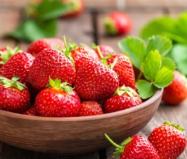 π Strawberry Wallpapers HD & 4K β Fresh, Aesthetic Backgrounds Free Download 7 strawberry wallpaper iphone