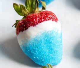 π Strawberry Wallpapers HD & 4K β Fresh, Aesthetic Backgrounds Free Download 22 Red White and Blue Strawberries
