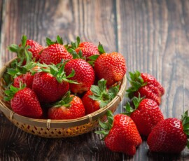 π Strawberry Wallpapers HD & 4K β Fresh, Aesthetic Backgrounds Free Download 14 fresh strawberry wallpaper cute
