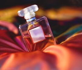Perfume Wallpapers (HD, Full HD & 4K) – Free Download for Mobile & Desktop 31 perfume wallpaper hd 4k