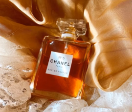 Perfume Wallpapers (HD, Full HD & 4K) – Free Download for Mobile & Desktop 32 perfume wallpaper images